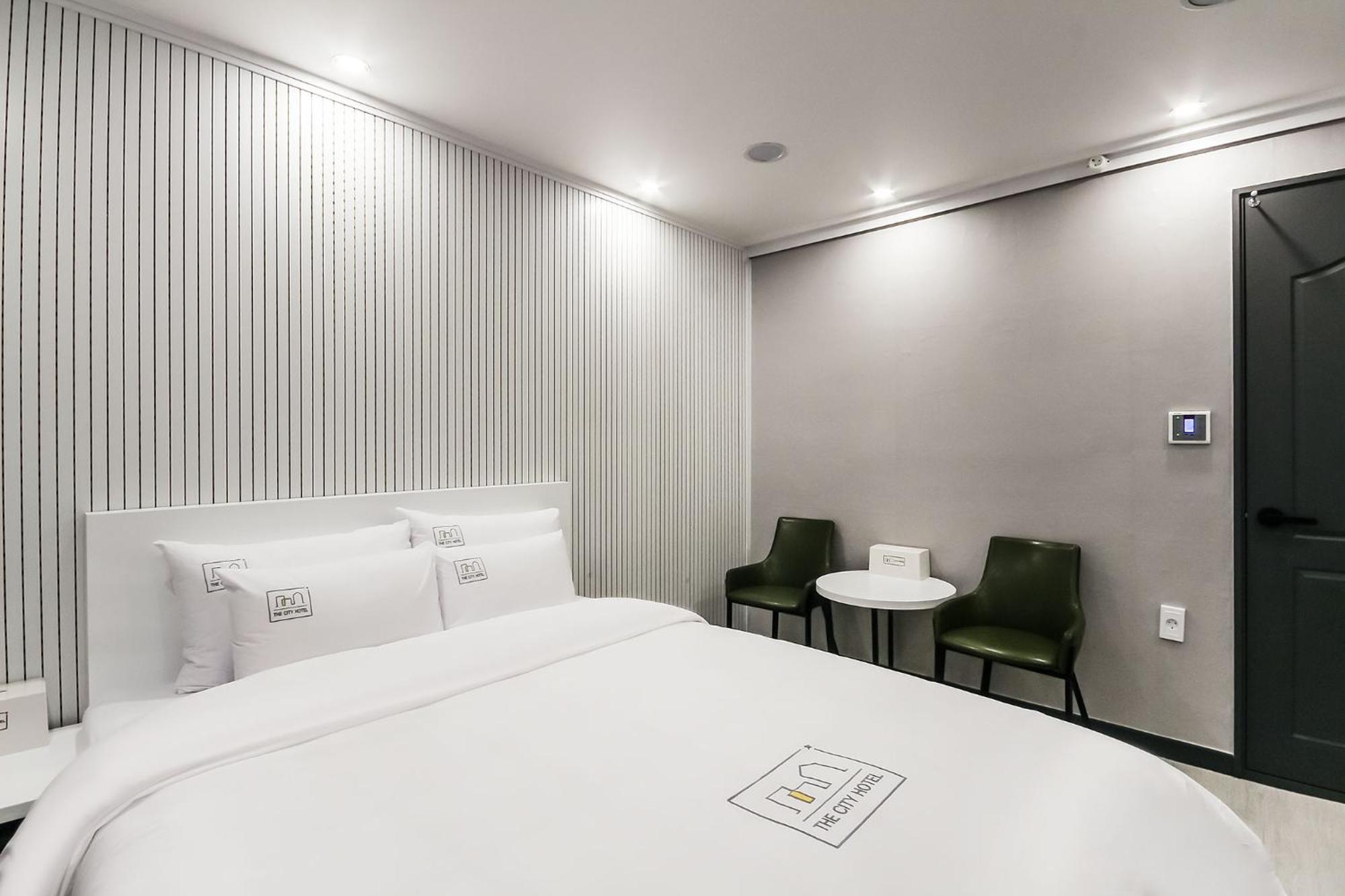 Hotel The City Gwangju Metropolitan City ภายนอก รูปภาพ