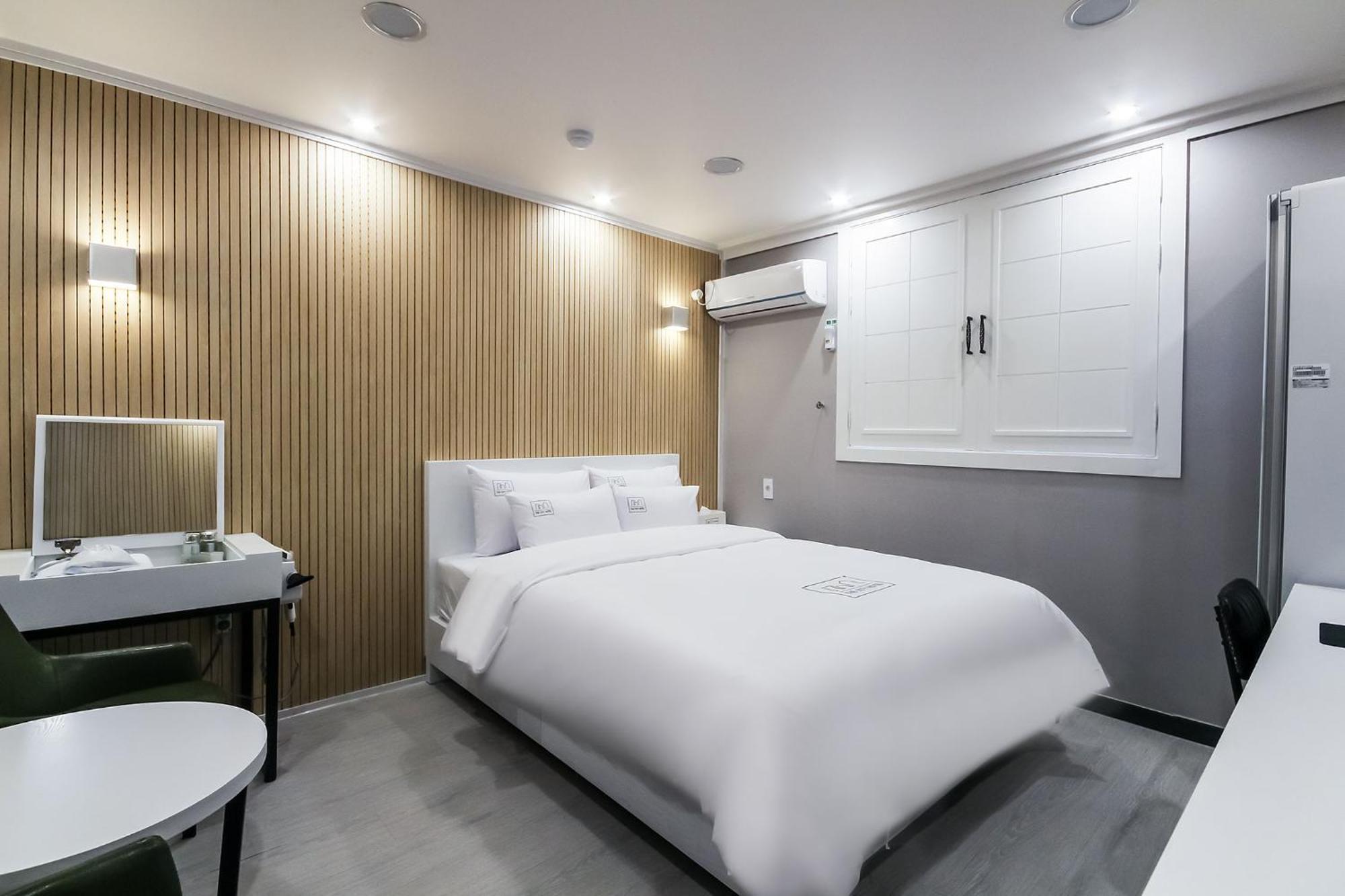 Hotel The City Gwangju Metropolitan City ภายนอก รูปภาพ